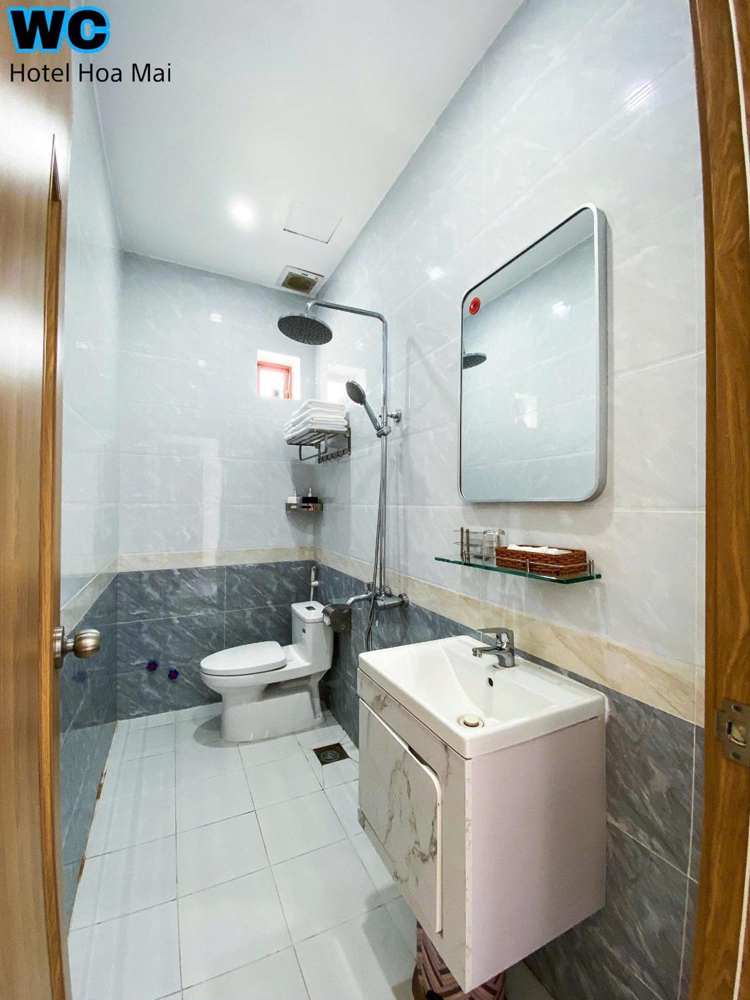 Hotel Hoa Mai CON DAO Bagian luar foto